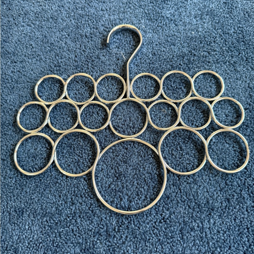 Silver Metal Scarf Hanger